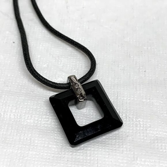 Vintage Signed Swarovski Black Cord Necklace OSFA Gorgeous - Picture 1 of 5